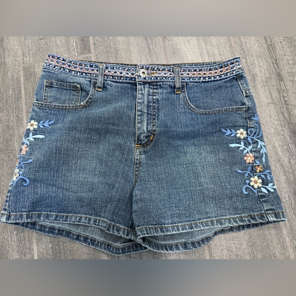 Vtg Y2K Sz 10 Shorts Embroidered Route 66 90s Flowers Light Blue Wash